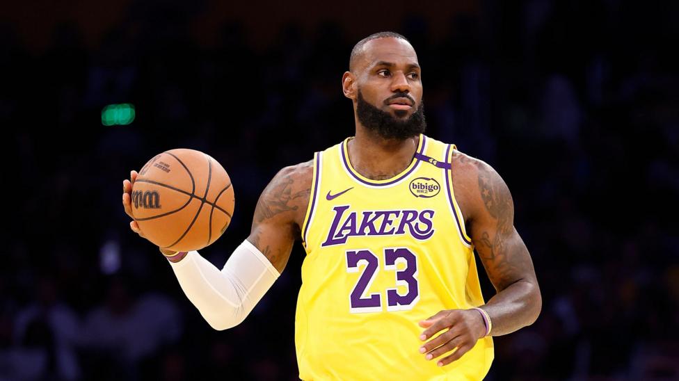 LeBron James Makes History at 40 as Lakers Fall to Cavaliers