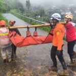 Deadly Indonesian Landslide Traps Victims Under Mountain of Mud