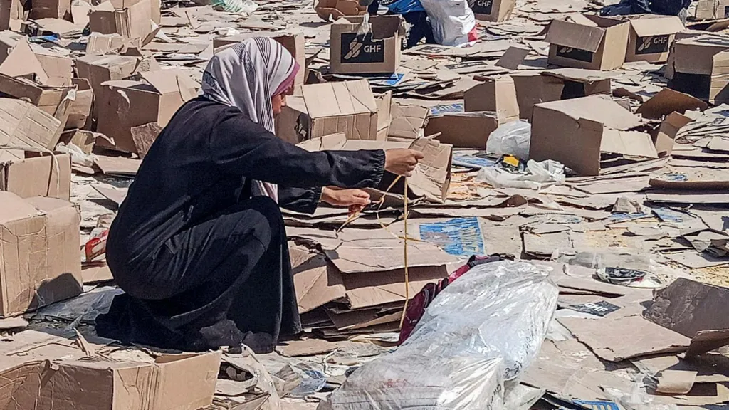 Four Palestinians Shot Dead While Seeking Food Aid in Gaza